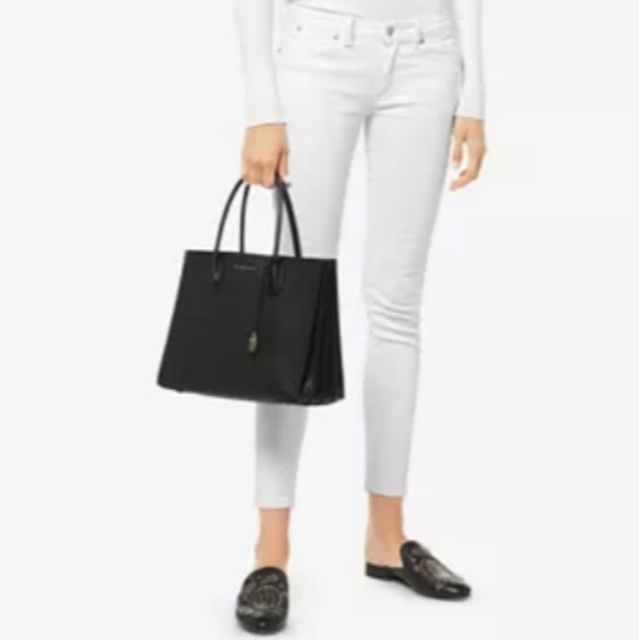 Michael Kors

Mercer Accordion Pebble Leather Tote - Picture 2 of 4